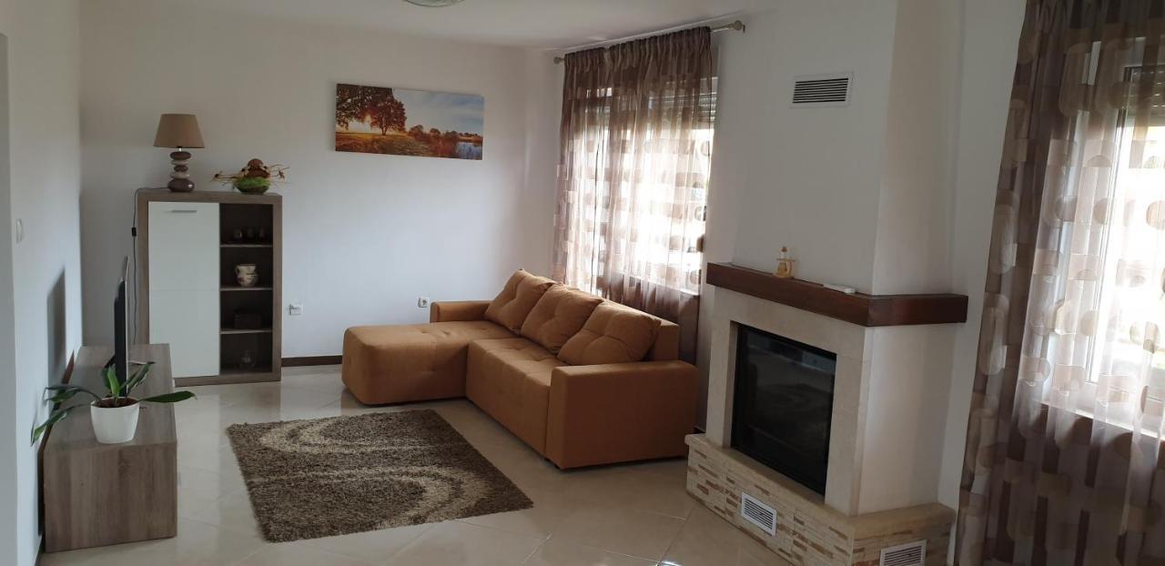 Apartman Lena Pula Luaran gambar